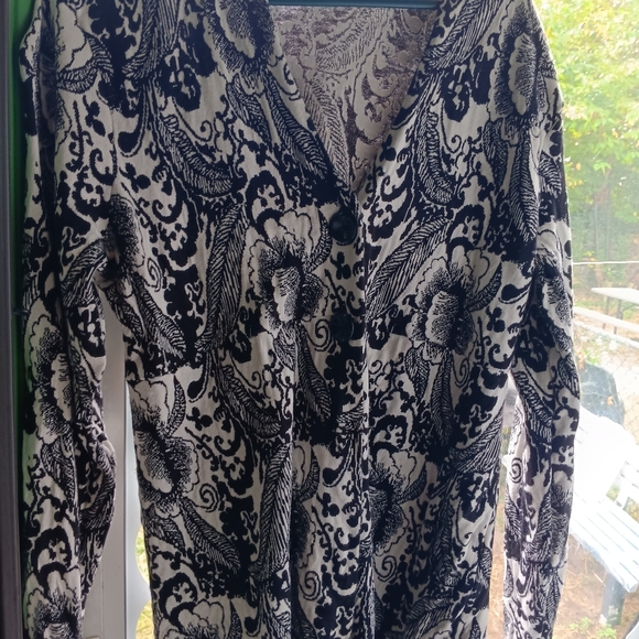 PAISLEY PATTERNED 2 BUTTON CARDIGAN  LARGE - Picture 3 of 6